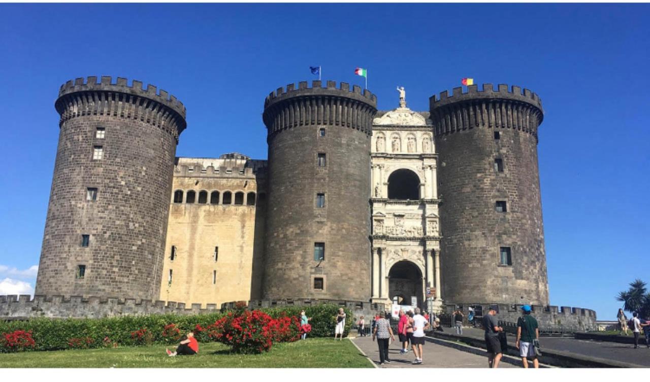 La Casetta Su Spaccanapoli Exterior foto